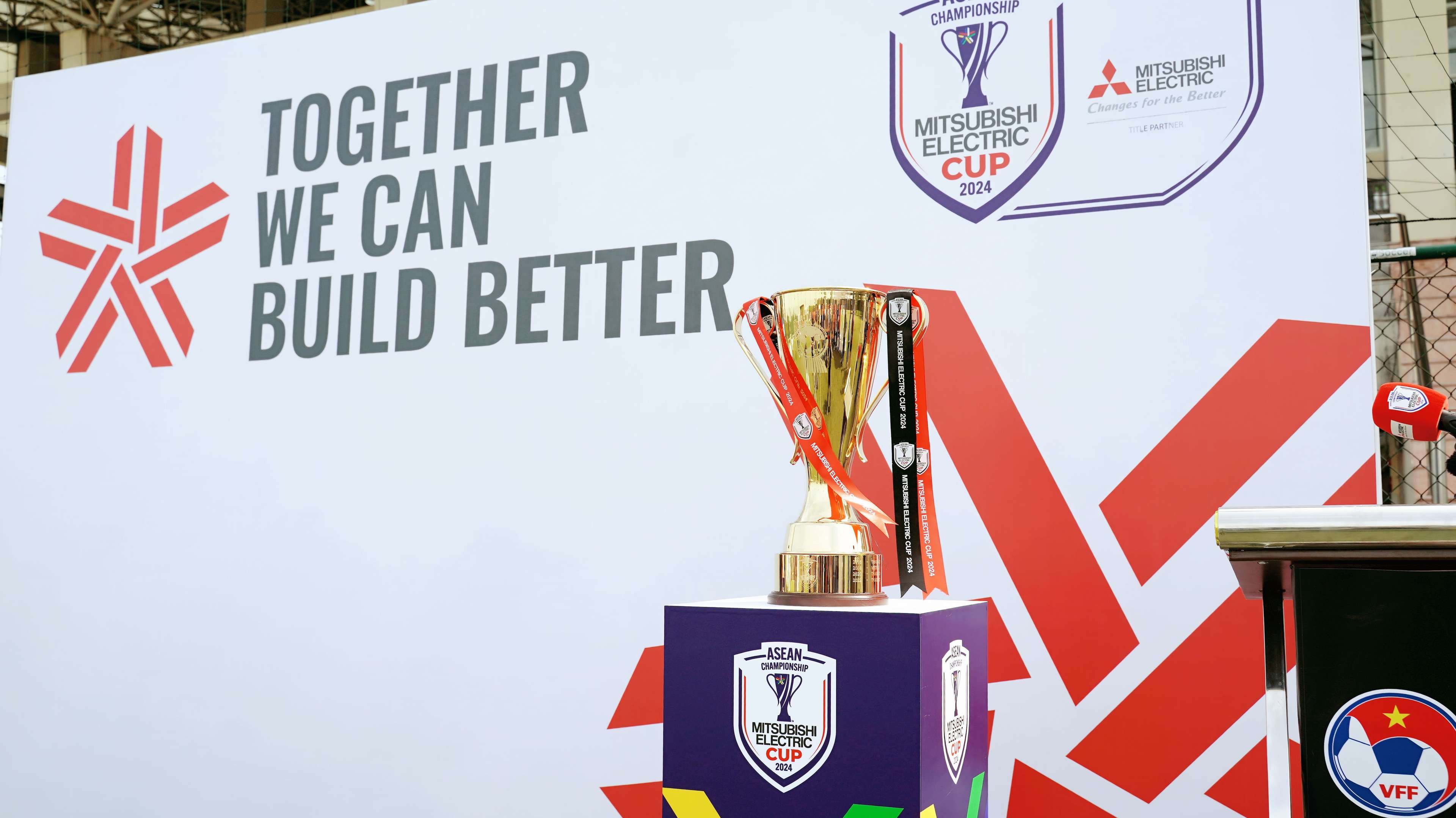 巴科西在女 巴科西在女